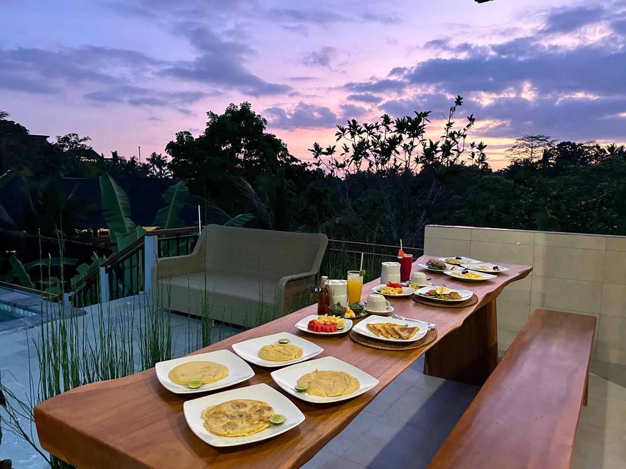 Brata Hotel