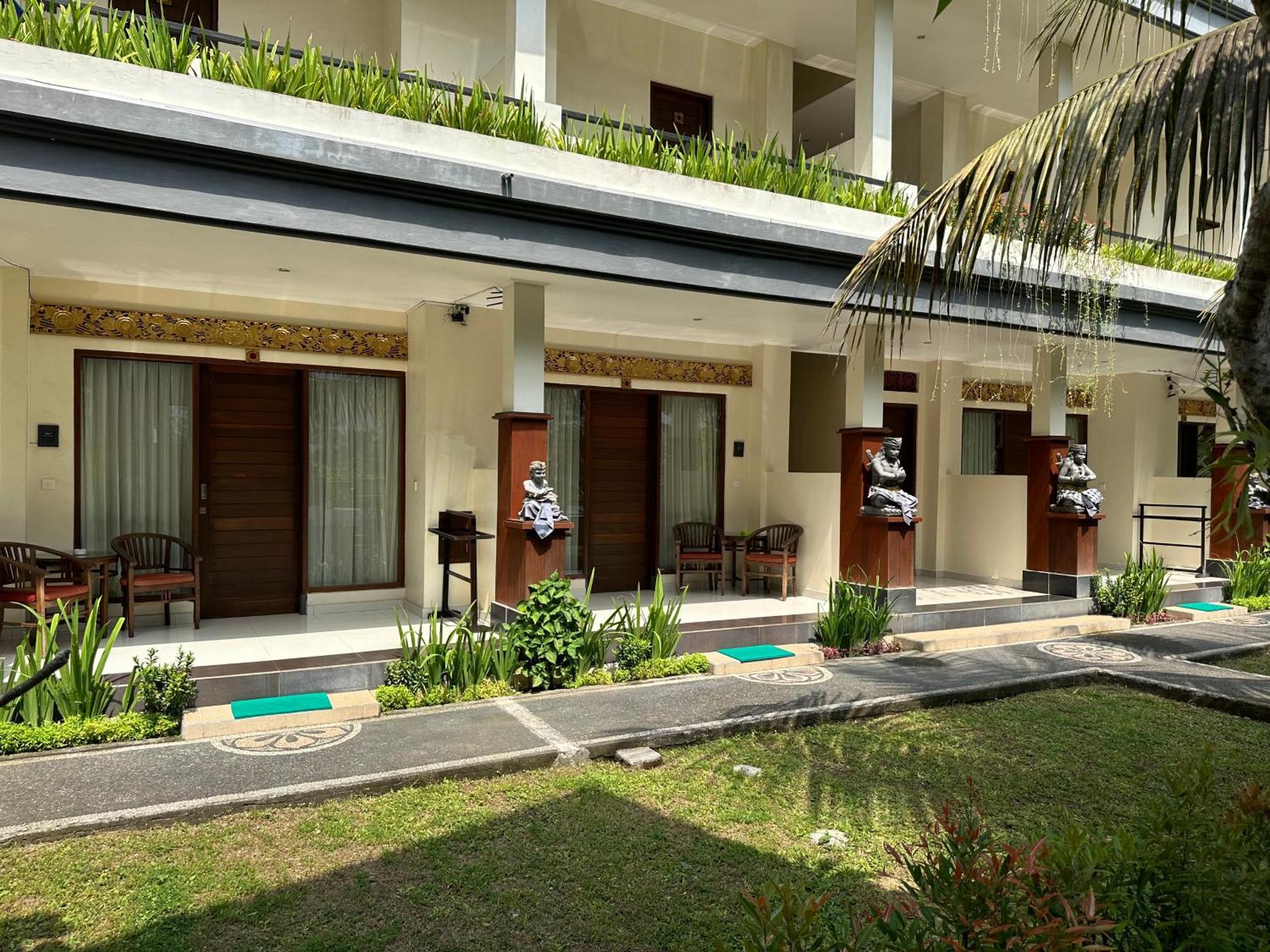 Brata Hotel
